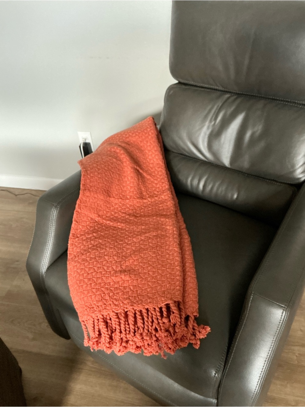 Textured Rust-Orange Woven Throw Blanket with Tassels. 100% Cotton